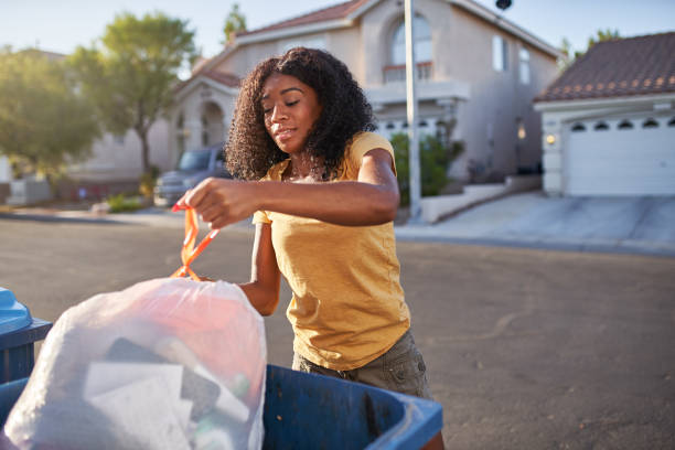 Best Trash Removal Near Me  in Country Club Hls, IL